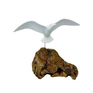 Vintage John Perry Studio Seagull Sculpture Burlwood Base Resin Bird Art‎